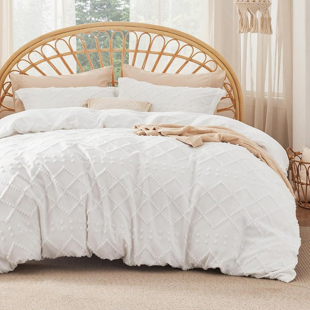 Bedsure Duvet Cover King Size with Fitted Sheet - Boho King Duvet Cover Set, 4 Pieces, Includes 1 Duvet Cover 104x90 Inches with Zipper Closure, 2 Pillow Shams, 1 Fitted Sheet, White