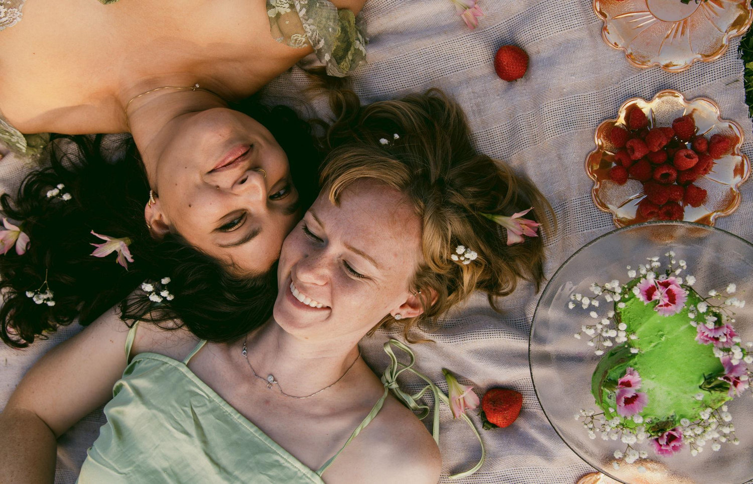 The Wedding Website of Gianna Lindemann and Janavi Dhyani
