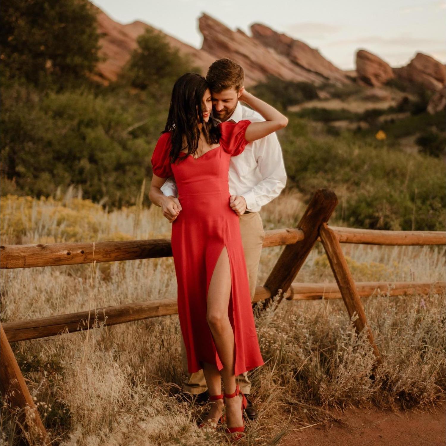 September 2021. Sunrise engagement photos at Red Rocks!