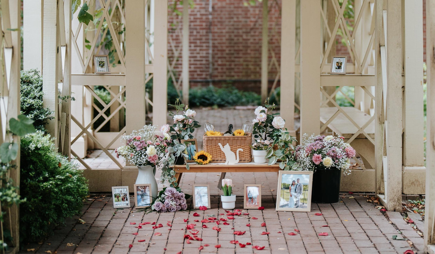 The Wedding Website of Nisha Mony and Munjal Mahida