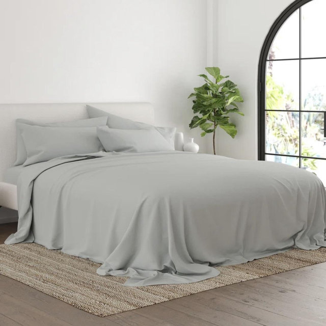 Ultra Soft Double-Brushed Microfiber Sheet Set - Light Gray, Queen Sheet Set + 4 Pillowcases