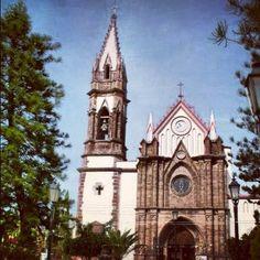 The Wedding Website of Julissa Mares and Eduardo Elias