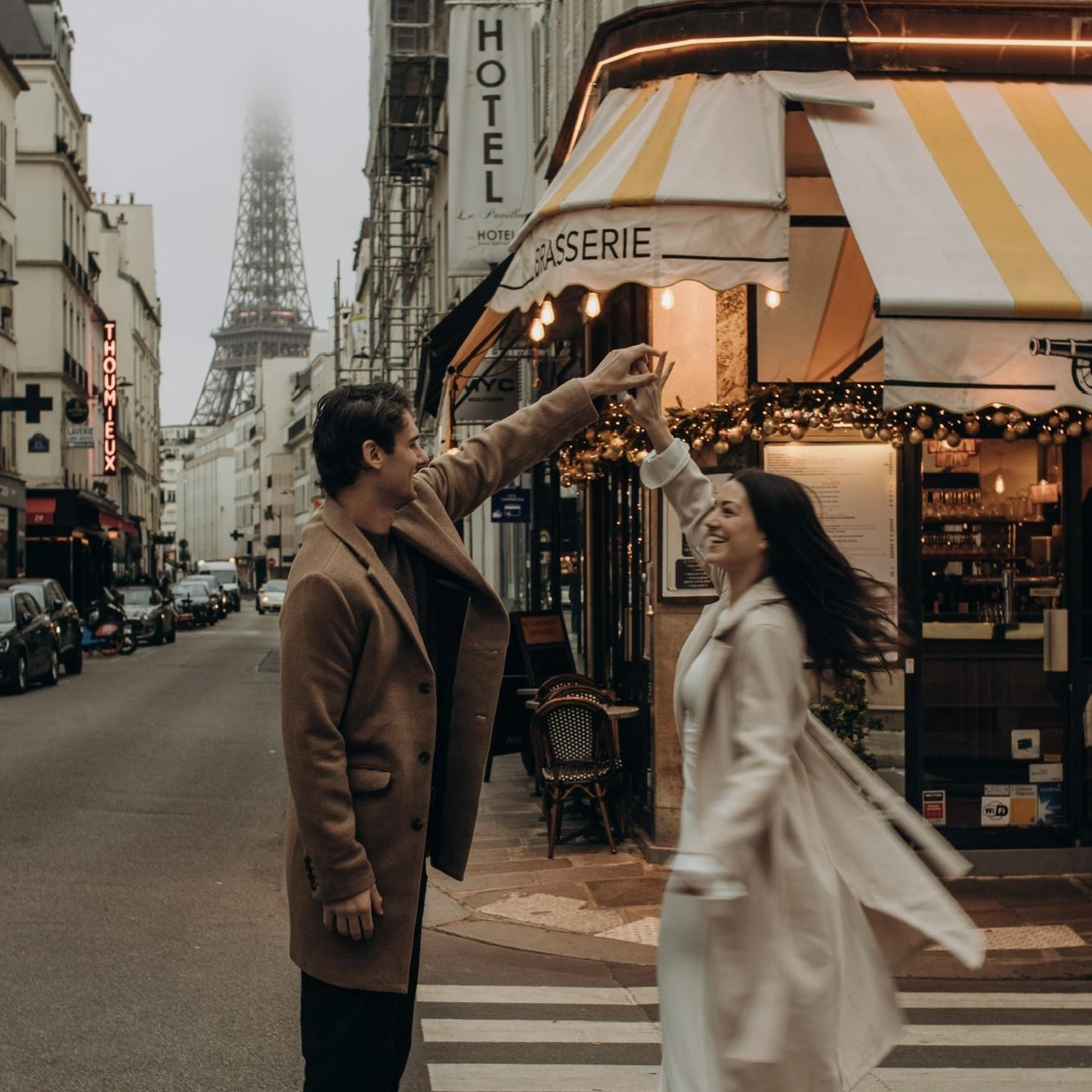 Our engagement photos 🤎