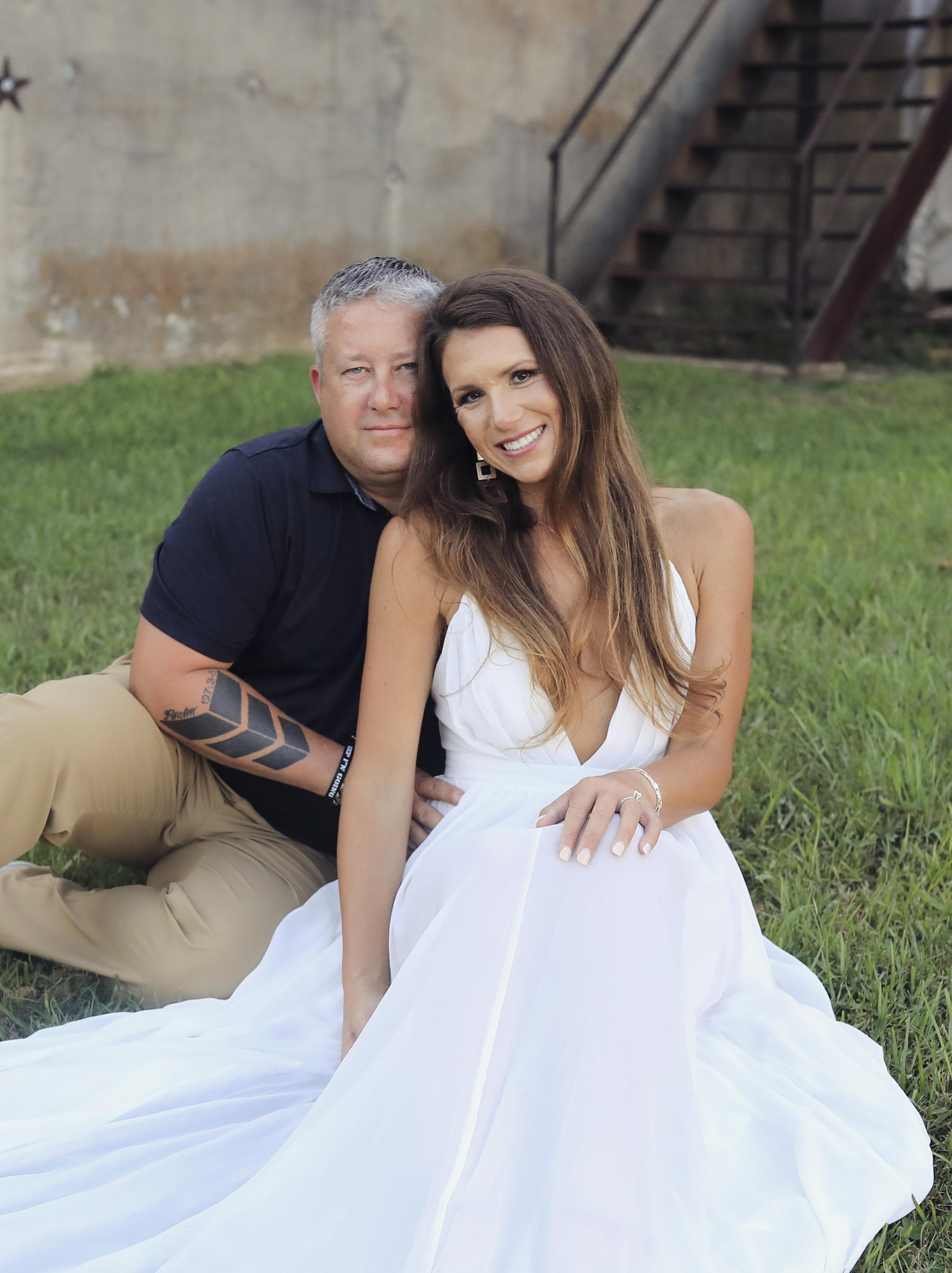 The Wedding Website of Tiffany Holman and Lee Stringer