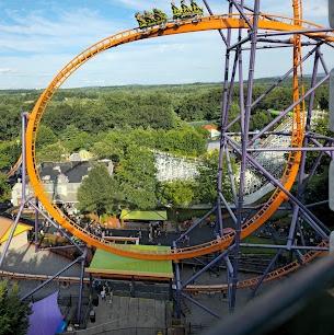 Lake Compounce Amusement & Water Park