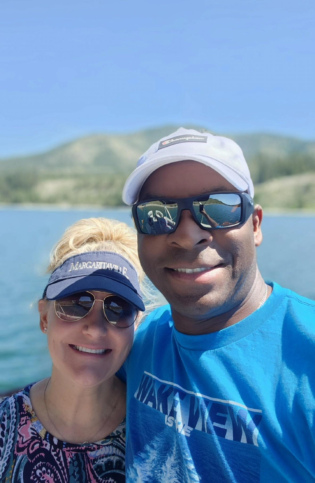 The Wedding Website of Amiee Hanson and Jay Turner