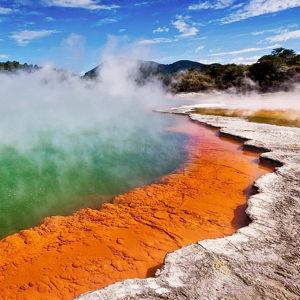 Visitng Waiotapu Thermal Wonderland Park