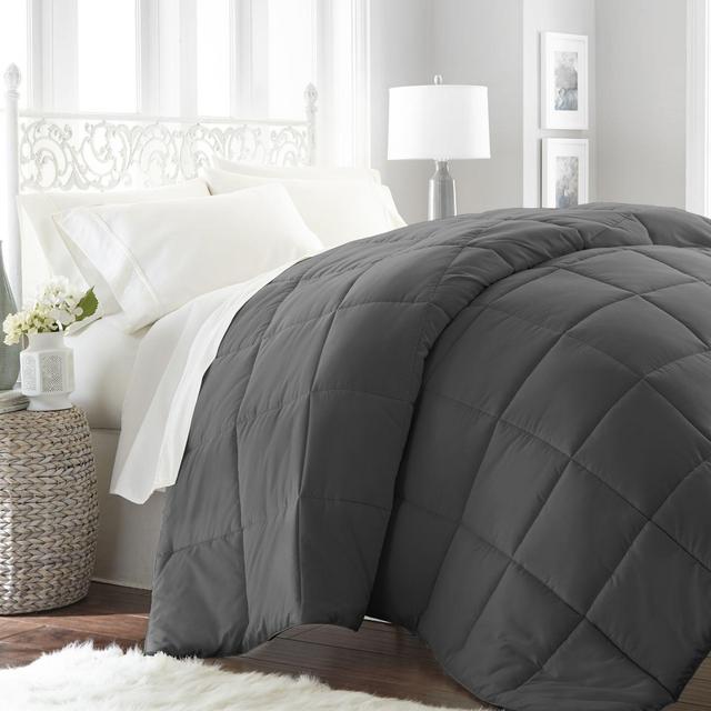 Home Collection All Seasons Down Alternative Queen Comforter in Grey