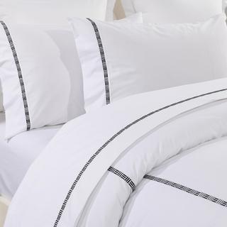 4-Piece Sheet Set with Colored Embroidery