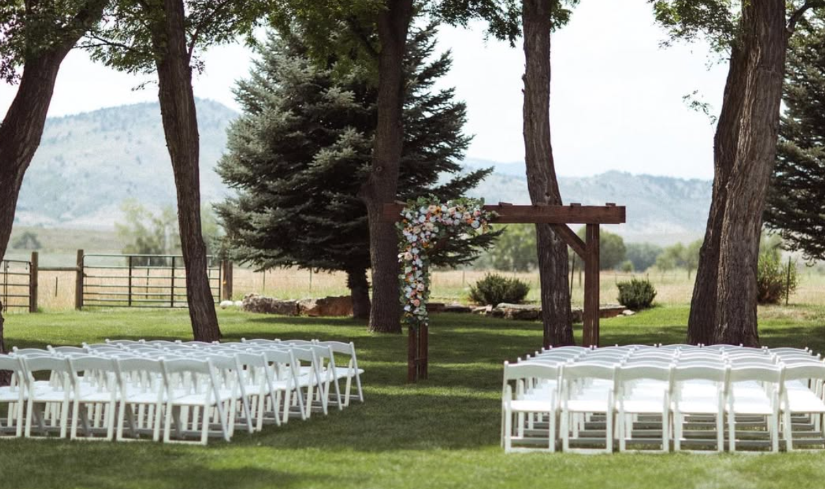 The Wedding Website of Jessica Cushing-murray and Jagger Clowers