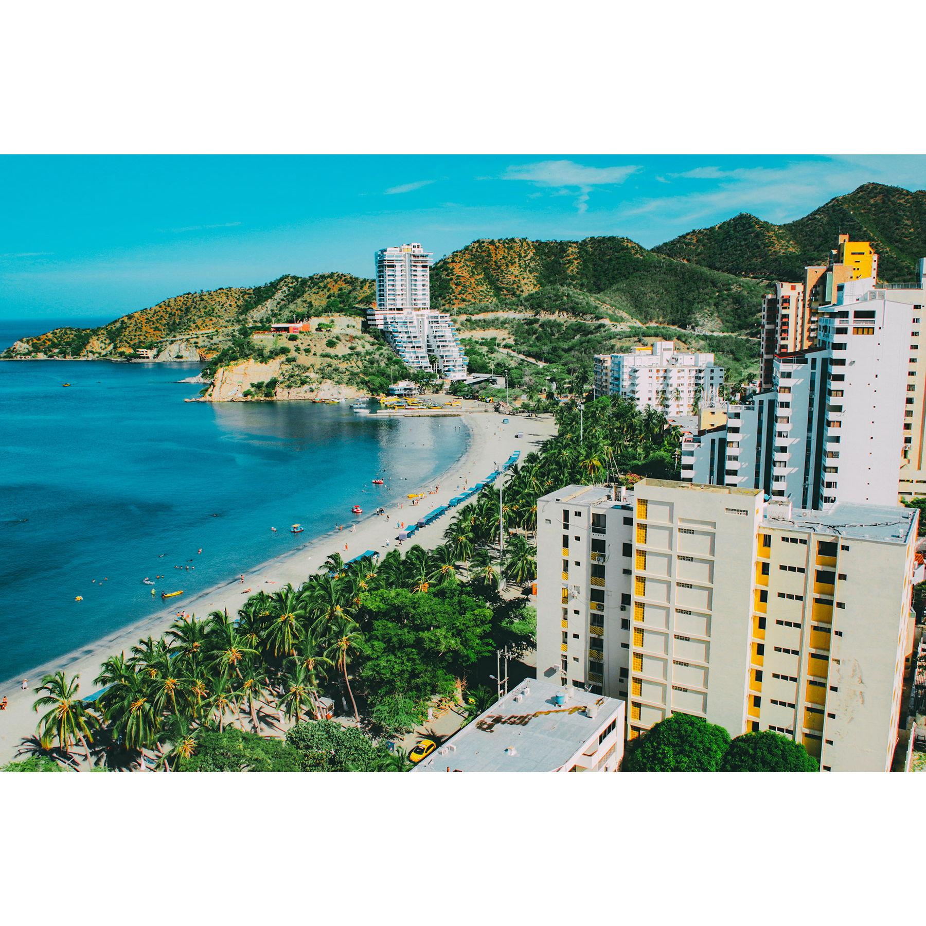 "El Rodadero" is one of the most popular places in Santa Martathere you can find all kind of restaurants, malls, and other different plans.