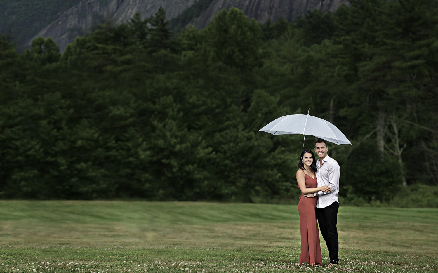 The Wedding Website of Jillian Barnes and Jhett Urie