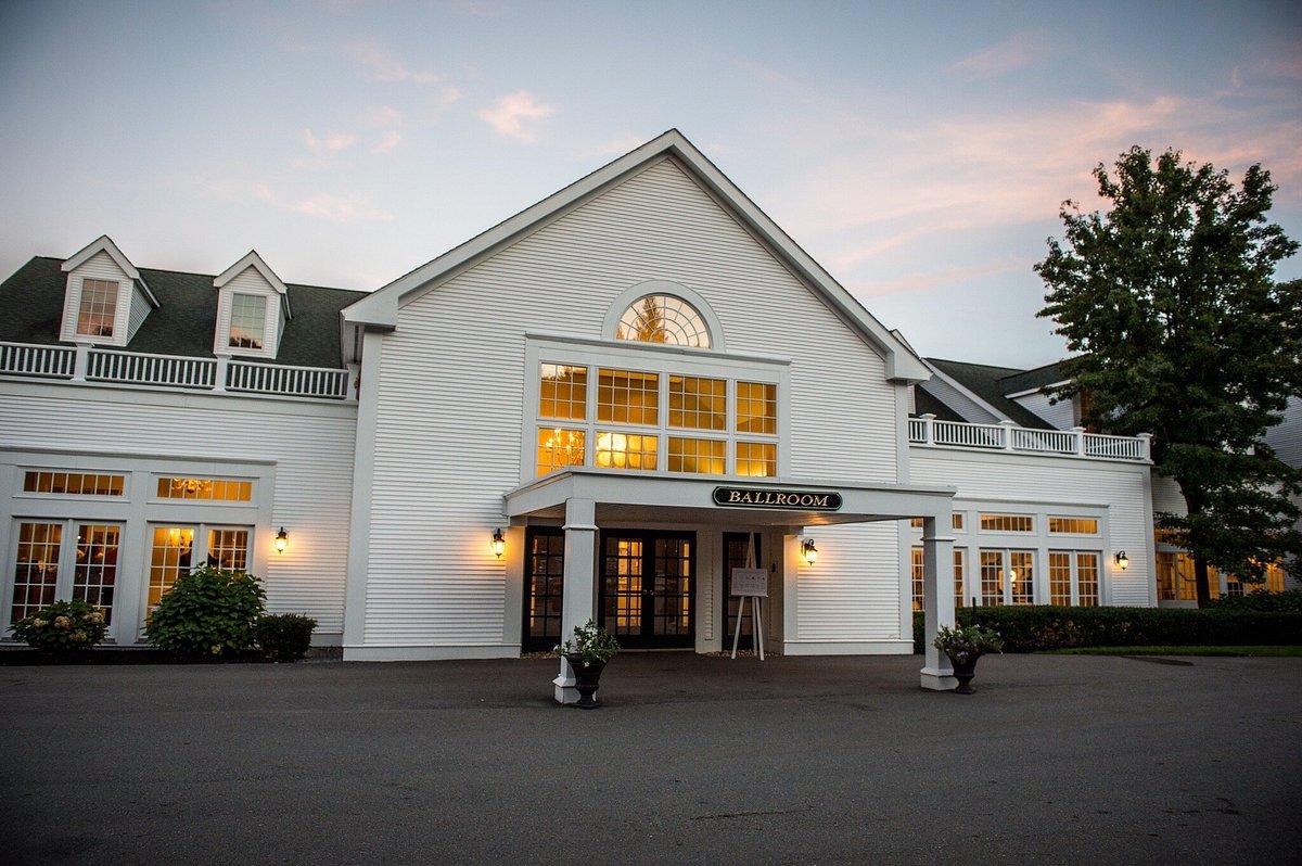 The Wedding Website of Emily Nixon and Ashley Widing