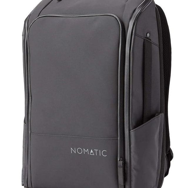 NOMATIC Backpack- Travel Carry On Backpack - Laptop Bag 20L - Water Resistant Travel Backpack - Traveling Carry On Backpack for Women and Men- Business Backpack - Personal Item Bag
