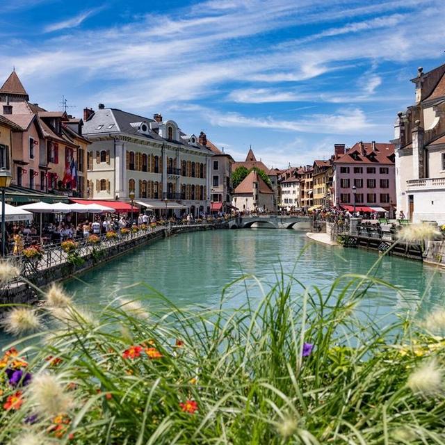 Day Trip to Annecy on Our Honeymoon