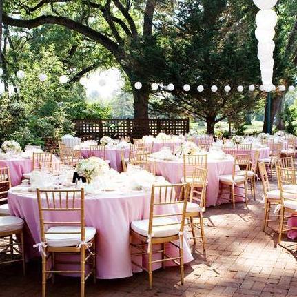 The reception will be just steps away from the ceremony.