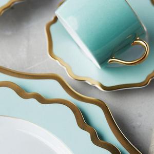Anna's Palette Five-Piece Place Setting