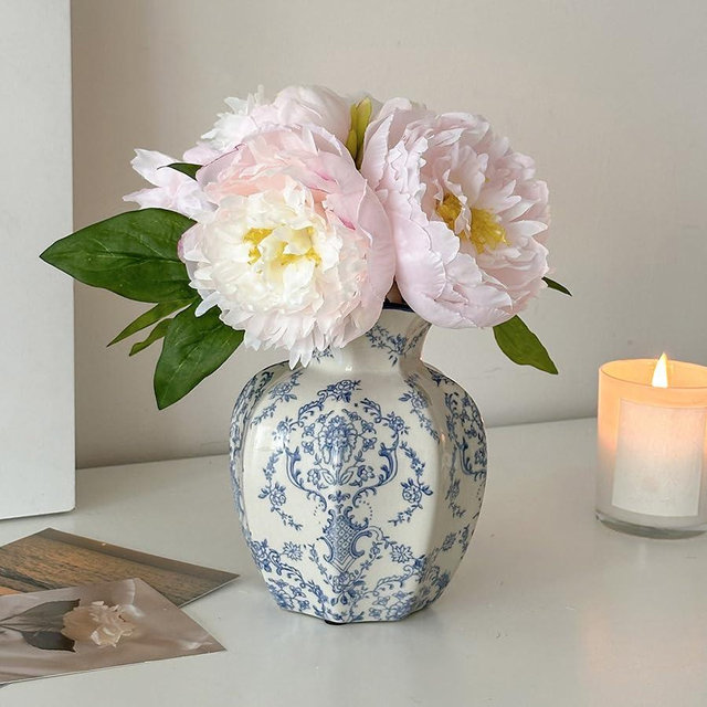 Blue and White Vase, Vintage Blue Ceramic Flower Vase, Chinoiserie Vase for Centerpiece, Porcelain Decorative Vase for Table Shelf Home Decor