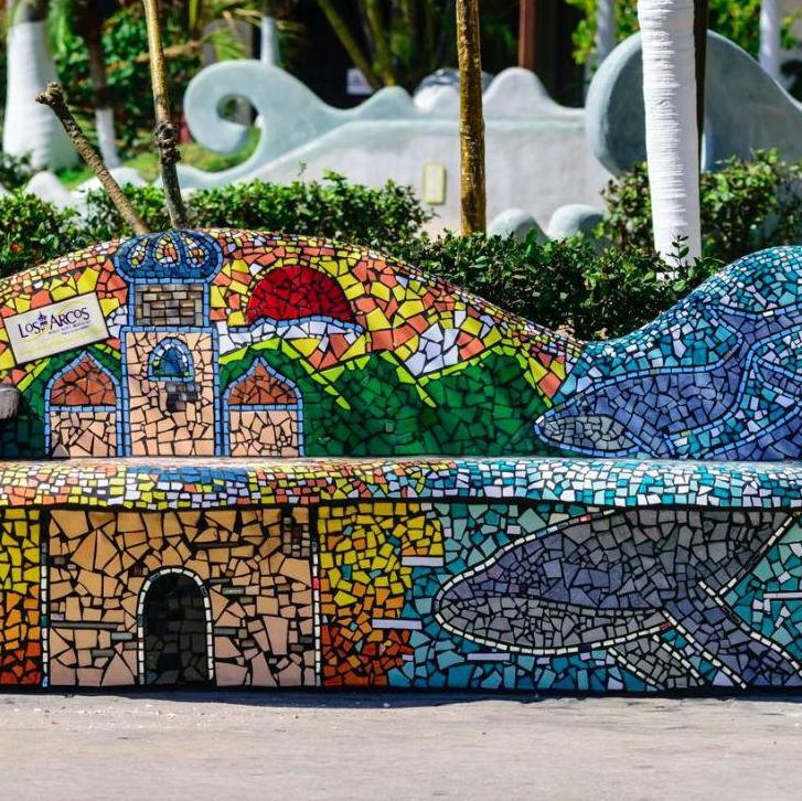 This is at Tile Park in downtown Puerto Vallarta where we met for a delicious food tour! 

If you’re joining us in PV for longer than just the wedding, this is definitely a recommended activity 😋