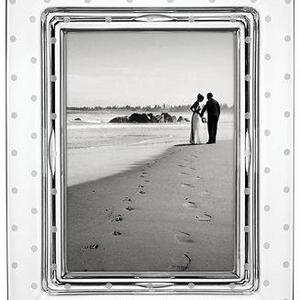 Larabee Dot 5" x 7" Frame