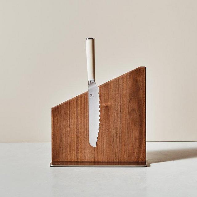 The Serrated 6" Knife