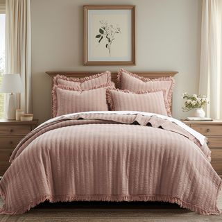 Wilhemina 3-Piece Reversible Quilt Set