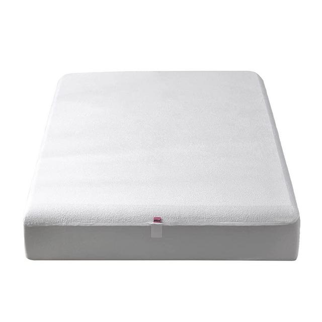 Amazon Brand – Pinzon Premium Mattress Protector Bamboo Waterproof Breathable Fit Up to 18" - Queen Size