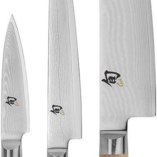 Shun Classic Blonde 3 Piece Starter Set, Includes 8" Chef, 3.5" Paring & 6" Utility Knives, Handcrafted Japanese Knife Set, Damascus Stainless Steel Cladding, Pakkawood Handle