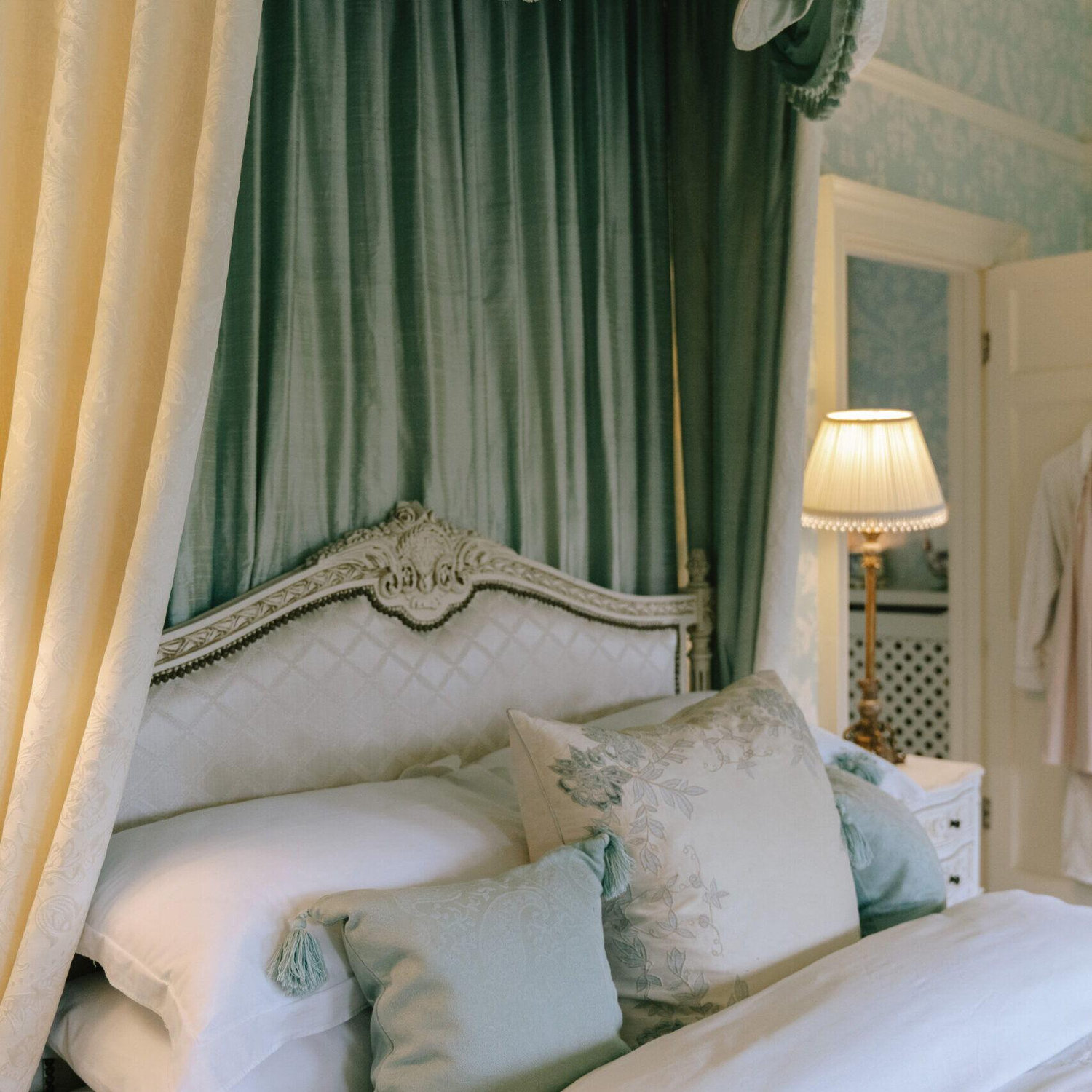 The Wedding Website of Katherine Emma Mortlock and Max Alastair Kennedy