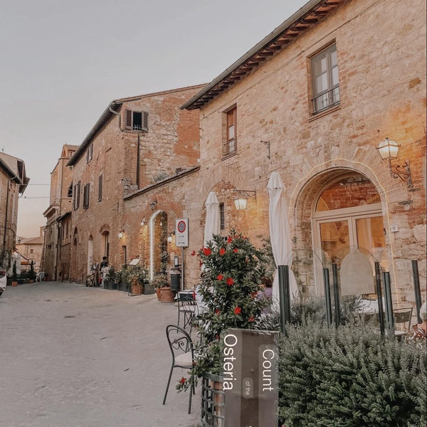 Dinner Date in Montepulciano