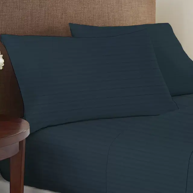 Nestwell™ Egyptian Cotton Sateen 625-Thread-Count Queen Sheet Set in Midnight Navy Stripe