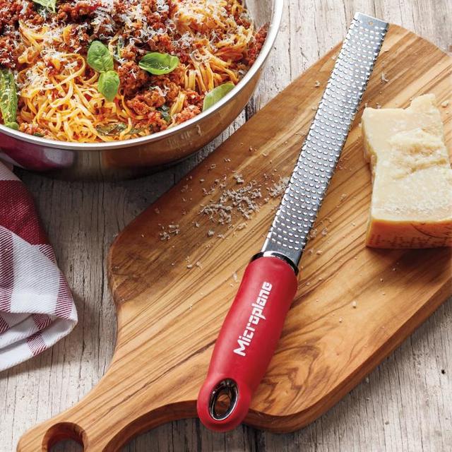 Microplane Soft-Handle Zester Grater, Gray