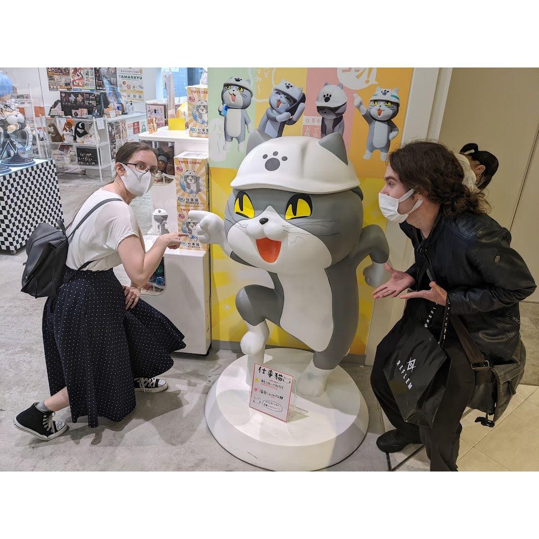 Callback to us meeting a celebrity in Japan / Nous avons rencontré une célébrité locale au Japon