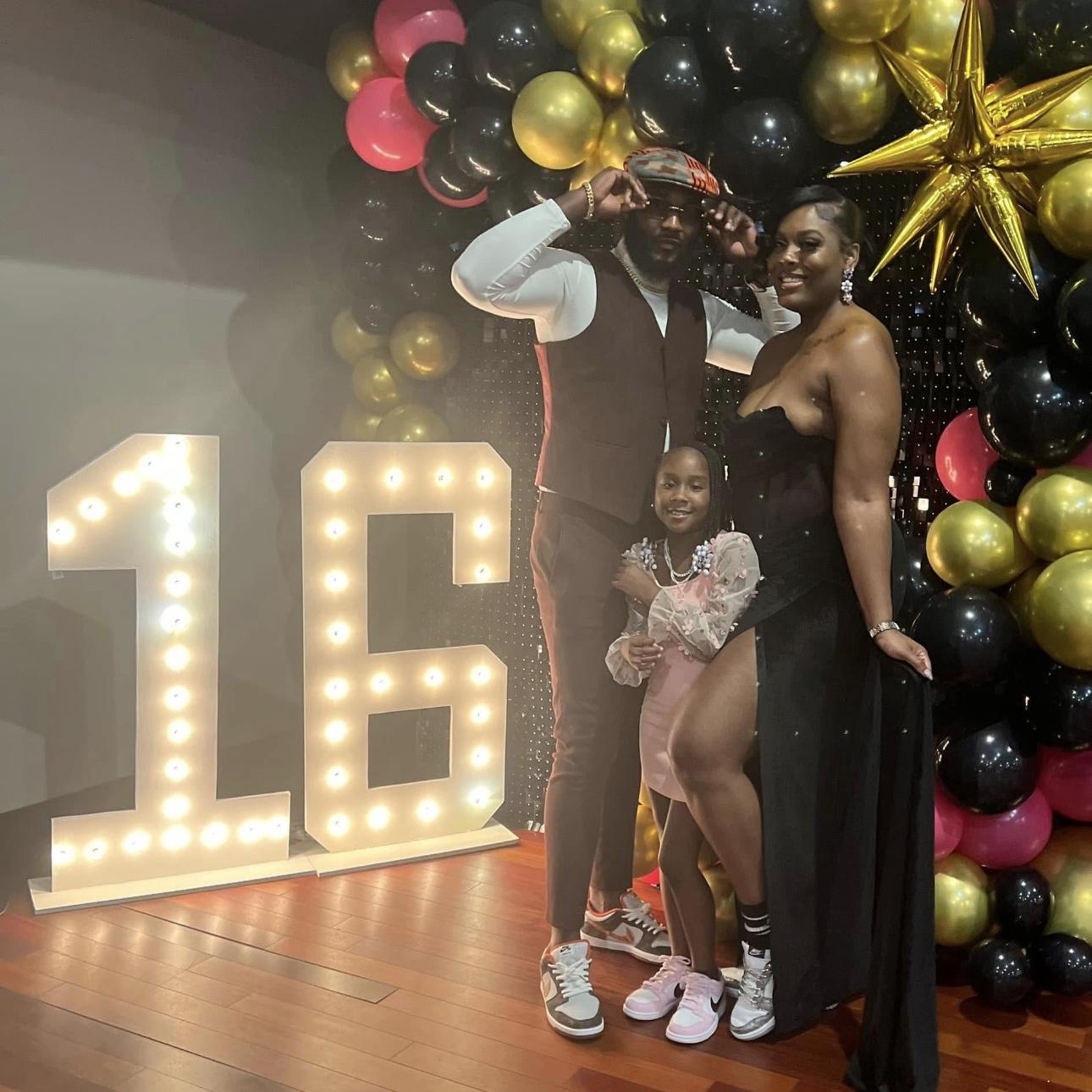 Sweet 16 sneaker ball