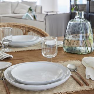 Livia Salad Plate, Set of 2