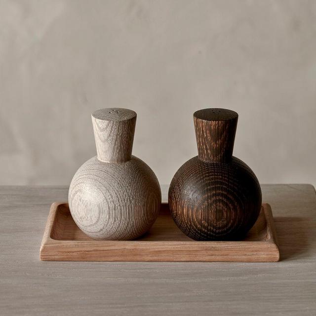 Salt & Pepper Shaker Set