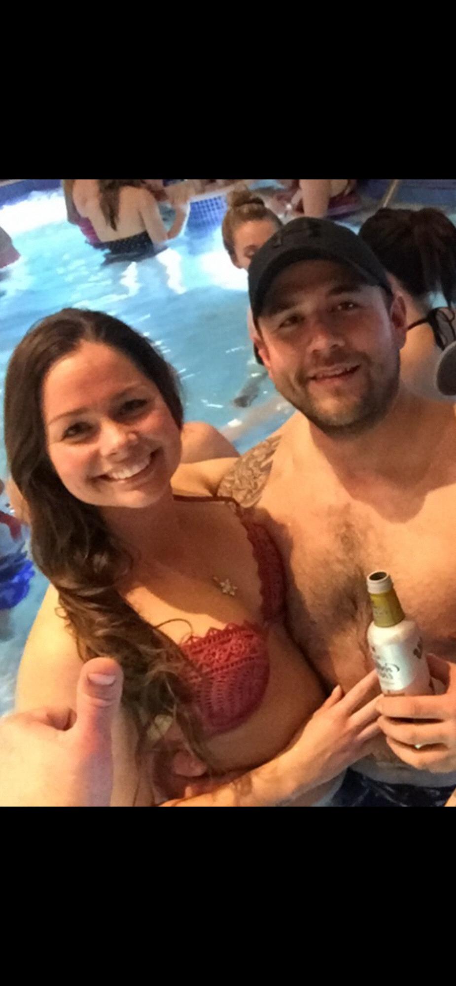 Swim up bars, cocktails, and live country music at Treasure Island Casino