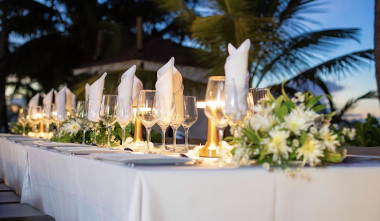 The Wedding Website of Paula Morales and Francisco Reinoso Jr.