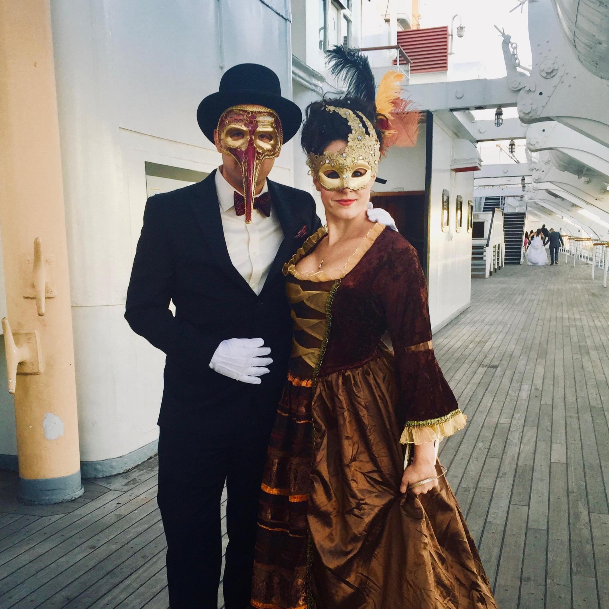We had the wonderful opportunity to spend Halloween on the Queen Mary. Since then we try to spend every Halloween at the Queen Mary. October 2015