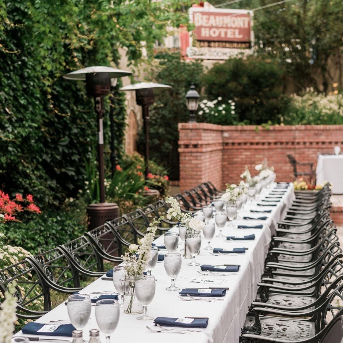 The Beaumont Hotel Courtyard