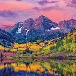 Iconic Maroon Bells Hike/Picnic Time