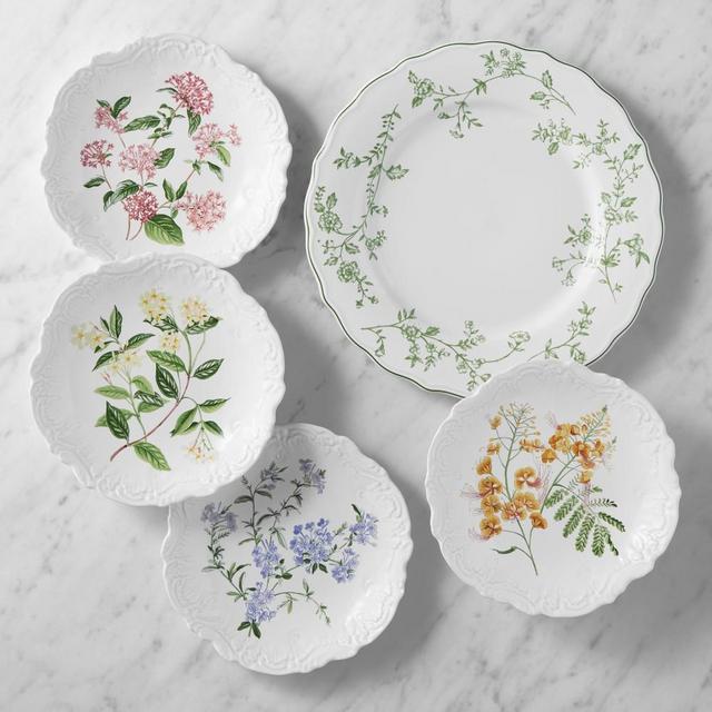 AERIN x Williams Sonoma Meadow Lace 16-Piece Dinnerware Set