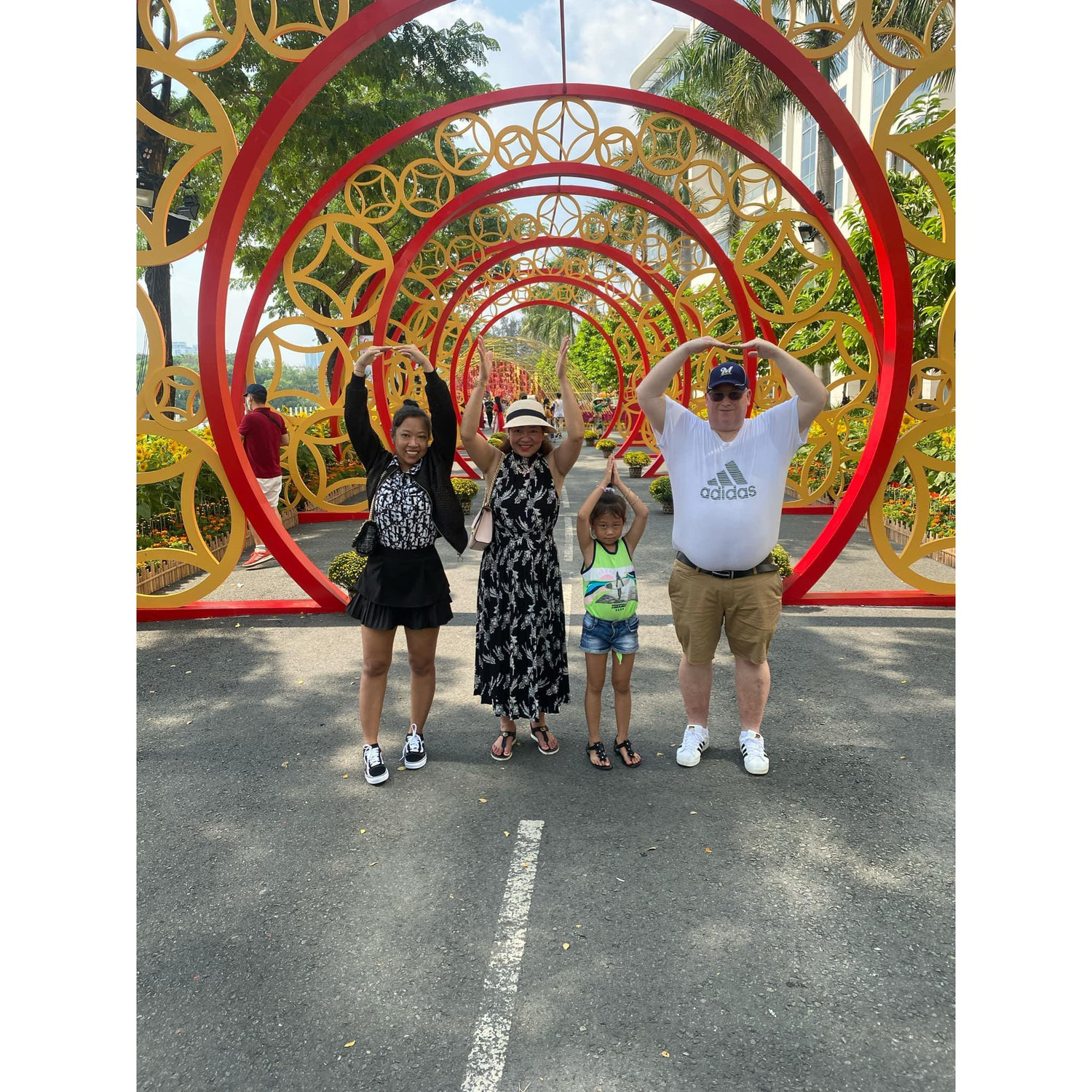 O - H - I - O with my girls!