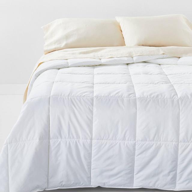 King Light Weight Down Alternative Comforter - Casaluna™