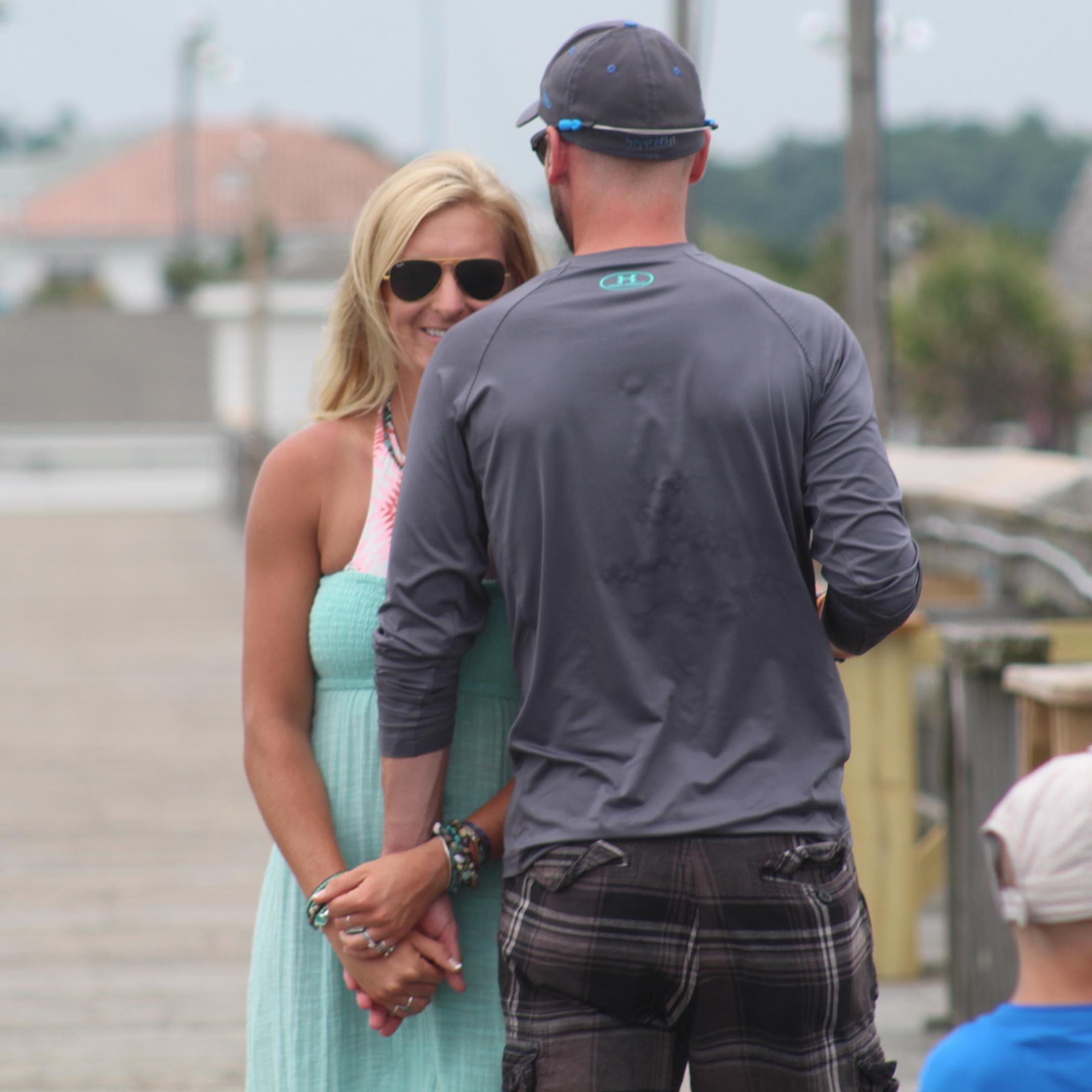 Engagement Photo Shoot @ Beach!