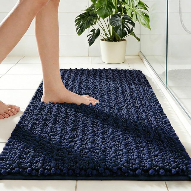 Disolla Navy Blue Bathroom Rug 20x32 Inch - Luxury Chenille Bath Mat, Thick Shaggy Plush Absorbent Rug, Non-Slip Machine Washable Mats for Bathroom Floor & Decor