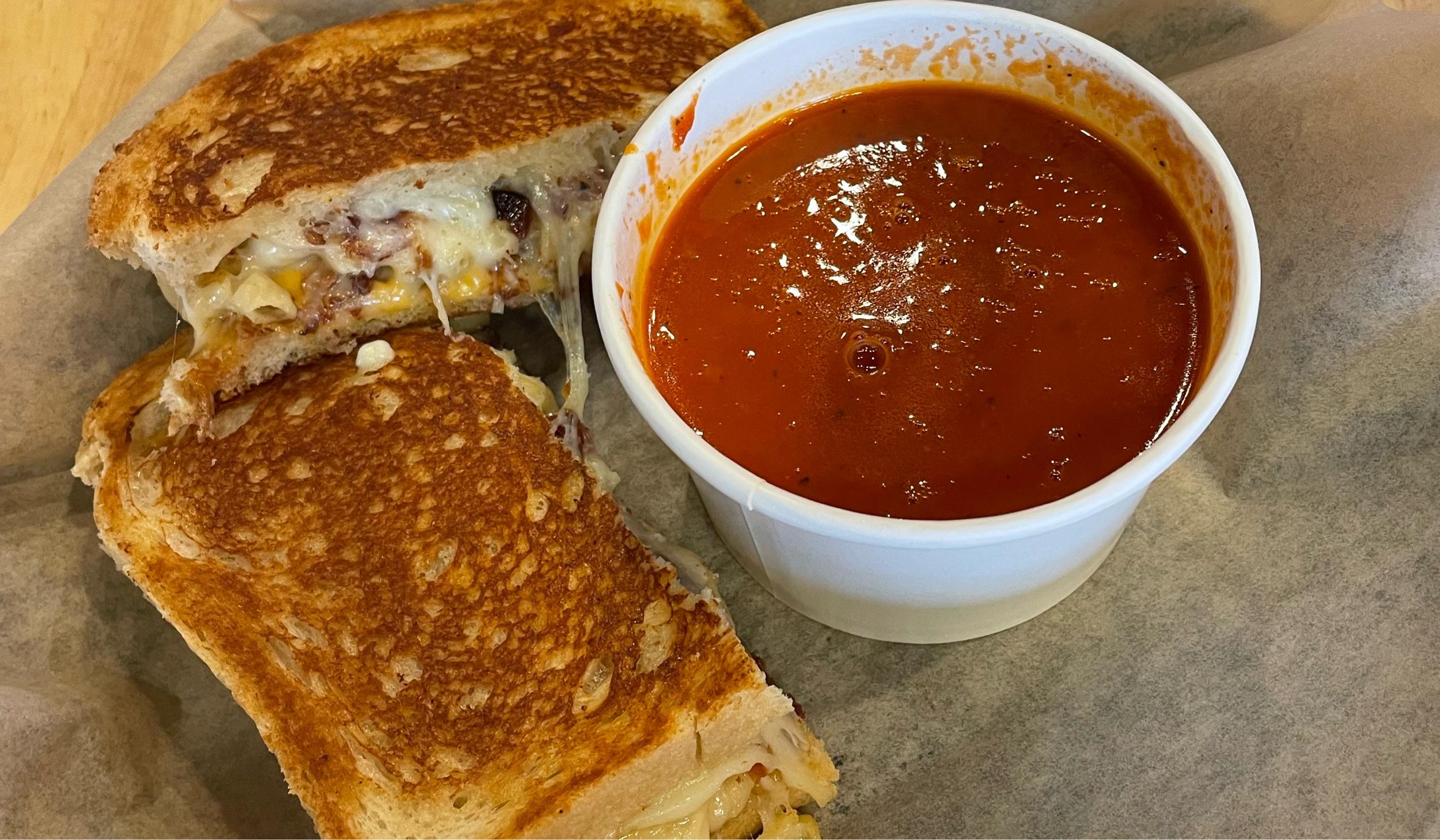 The Wedding Website of Victoria Ruth Whitty and Kenneth Emanuel Crisler