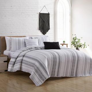 Reversible 5-Piece Quilt Set