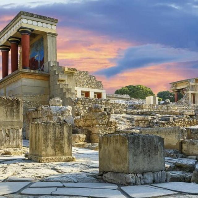 Tour of Knossos on Our Honeymoon