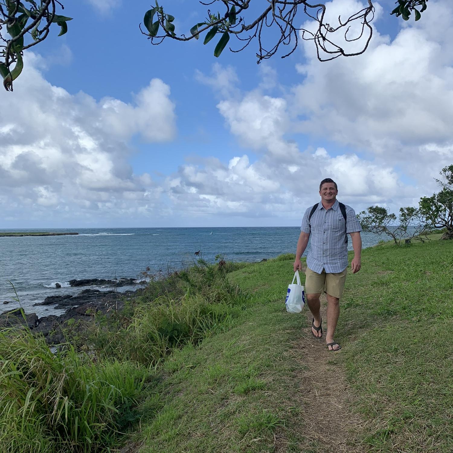 Shea acting "casual" on the walk to the beach he would later propose at in Oahu.